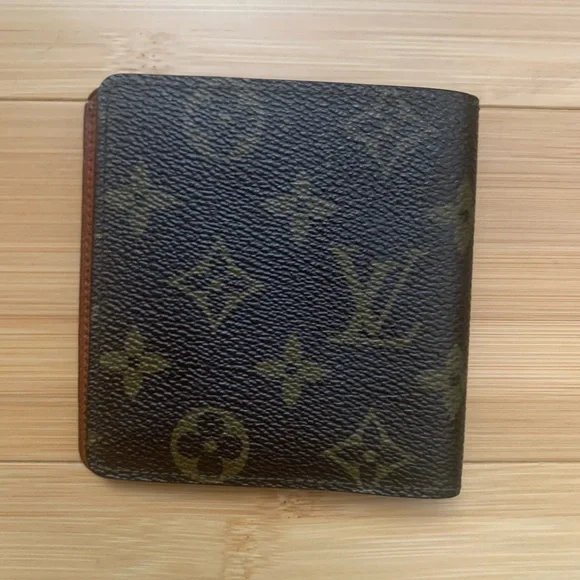 Louis Vuitton Unisex card wallet